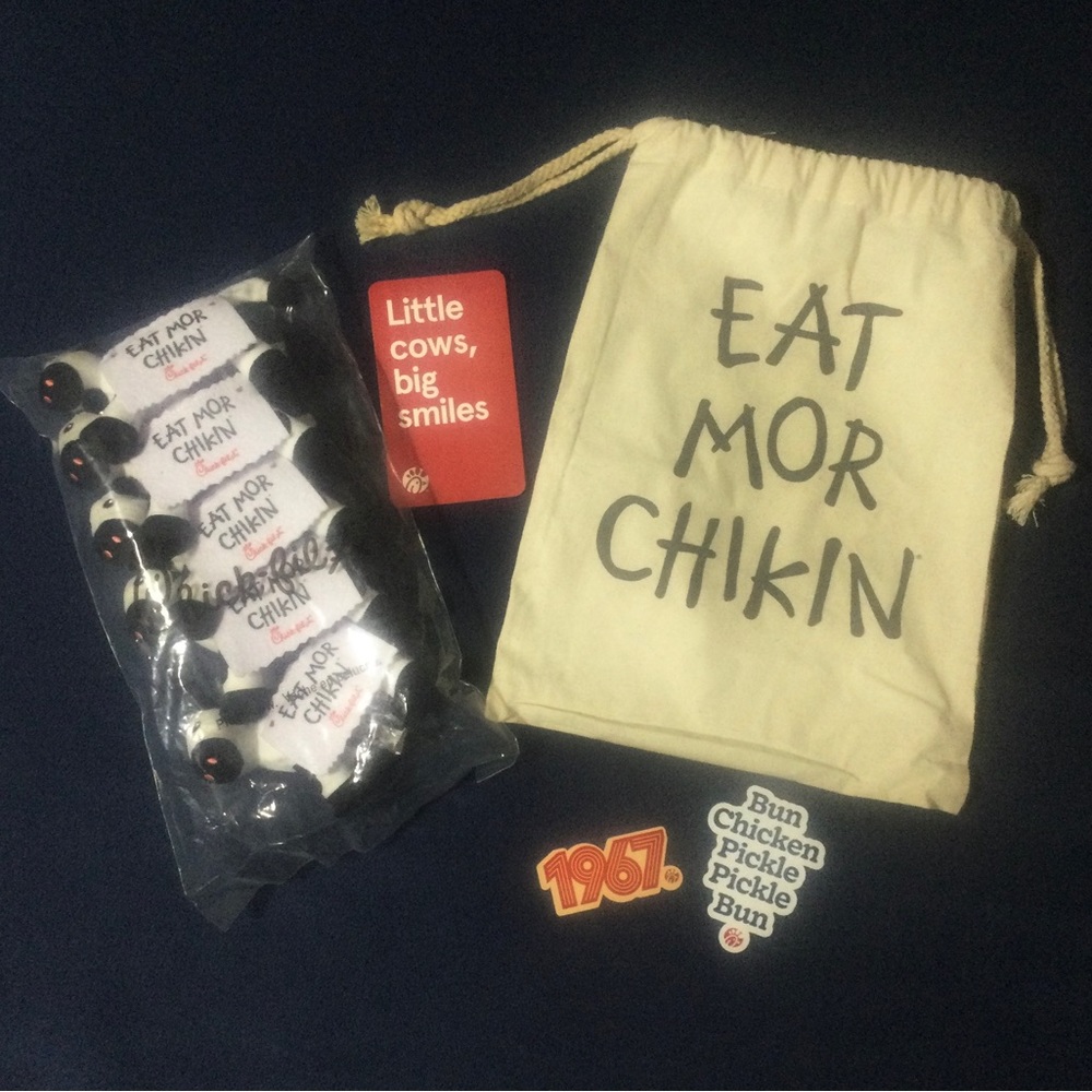 ⚡️SALE! 🐄 Chick-fil-a Plush Cow Bundle